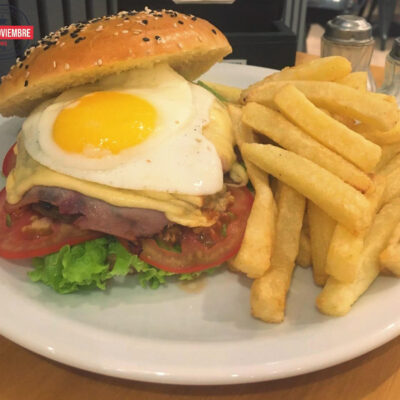 Super hamburguesa  Barny  Sale con fritas !!!! -